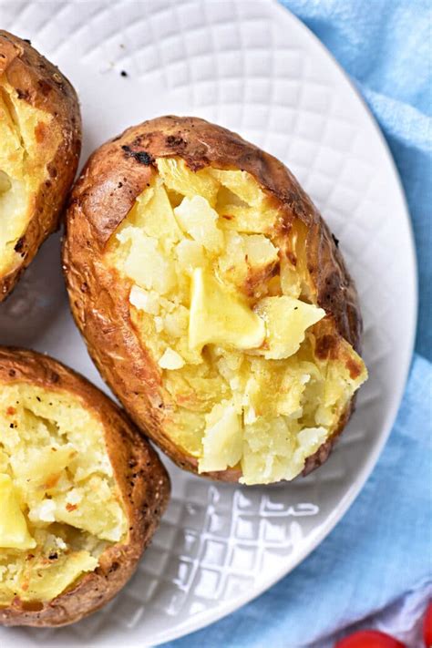 Baked Potatoes In A Convection Oven: Two Delicious Recipes