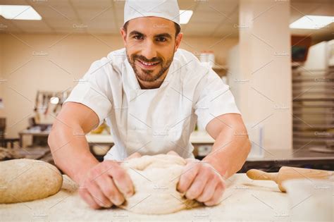 baker make enough dough