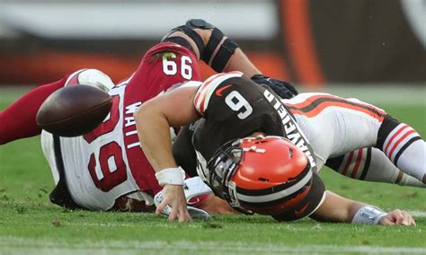 Baker Mayfield injury update Browns QB has fully torn labrum
