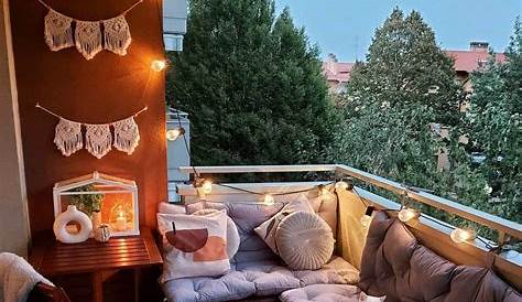 9 Awesome Ways To Up Your Balcony Wall Decor • One Brick