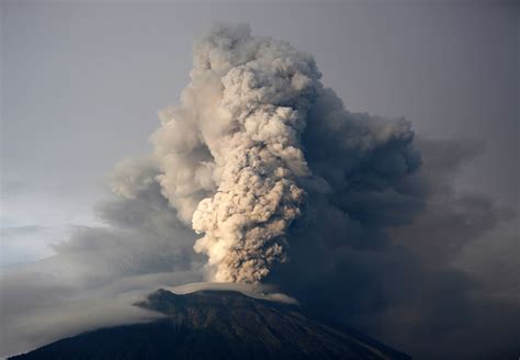 bali volcano eruption 2017