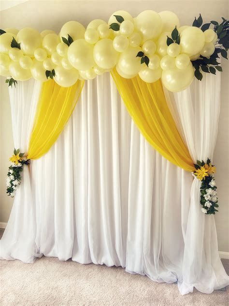 Balloon Curtain Deco