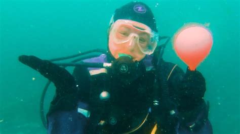 Balloon Underwater