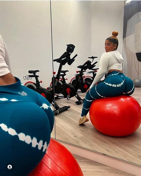 balls deep in that ass