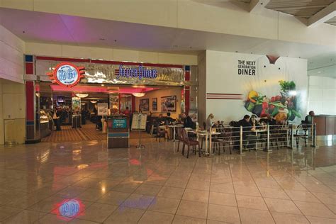 baltimore airport food court