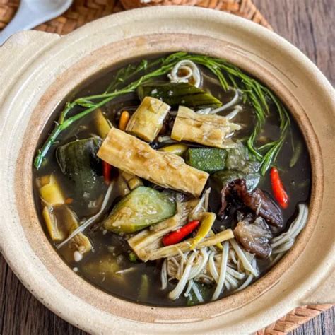 VEGETARIAN DRIED BAMBOO SHOOTS SOUP VniFood