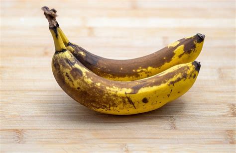 Bananes mûres pour le pain au banane et chocolat