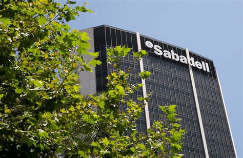 banco sabadell in english