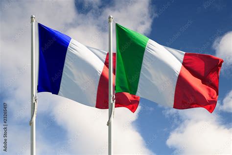 bandiera francese e italiana