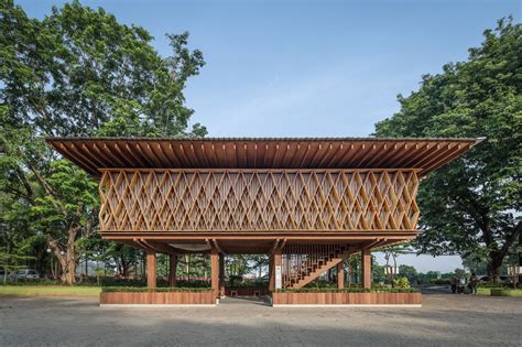 bangunan kayu di indonesia