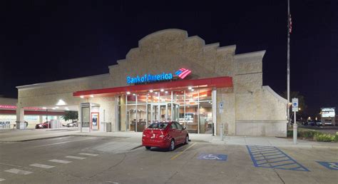bank in laredo tx with atm