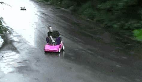 Barbie Car GIFs - Find & Share on GIPHY
