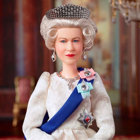 barbie dolls queen elizabeth