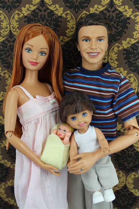 barbie happy family dolls