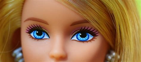 barbie new look eyes smize