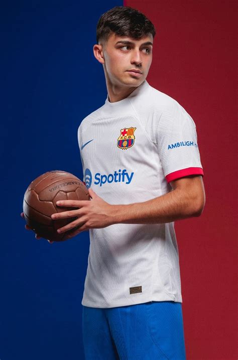 barcelona 2023/24 away kit