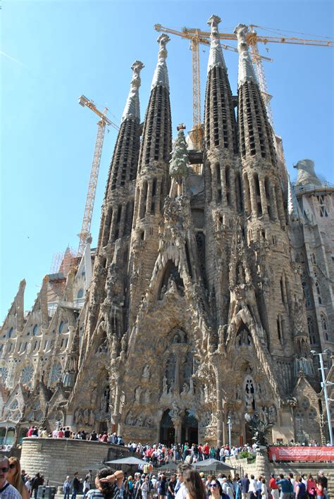 barcelona catedral sagrada familia