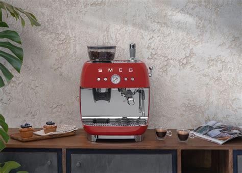 Barista Coffee Machine Smeg