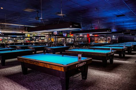 cool bars with pool tables near me Hiram Winstead