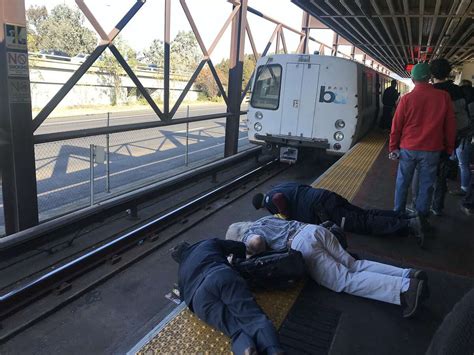 bart delays this morning