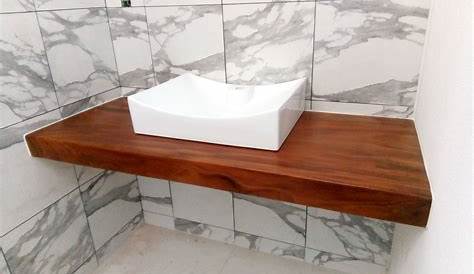 encimera de baño de madera rústica en un ambiente