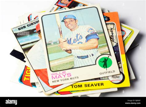 baseball cards collectable search