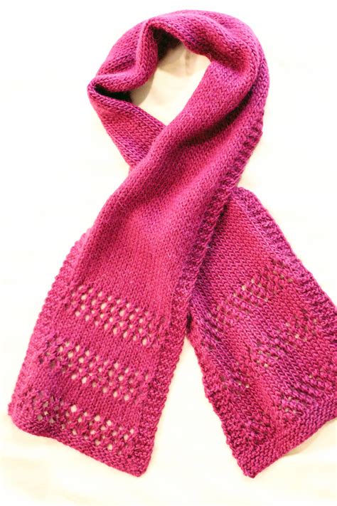 Learn how to knit a scarf with this simple garter stitch