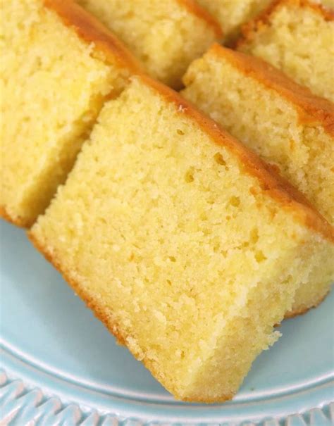 Chocolate Cake With White Chocolate Icing Recipe