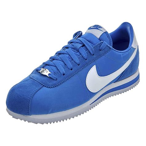 Basic Nike Cortez