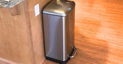 Basic Trash Container