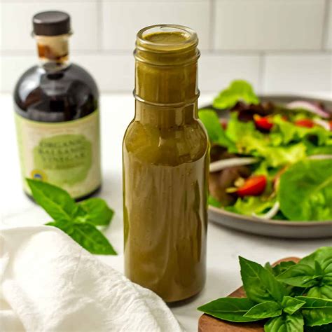 Basil Balsamic Dressing