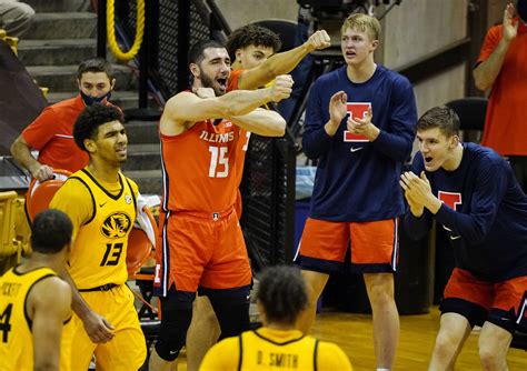 basketball team in illinois