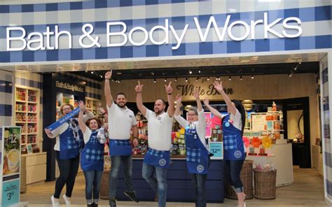 bath and body works employment pay