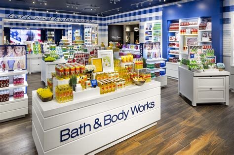 bath and body works hall road