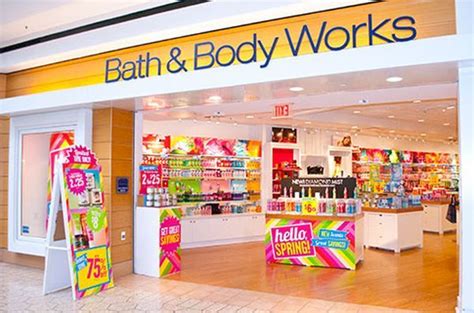 bath and body works hours sunday