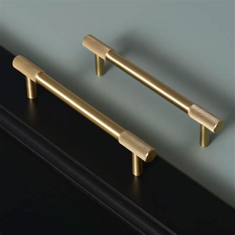 Bath Knobs And Pulls