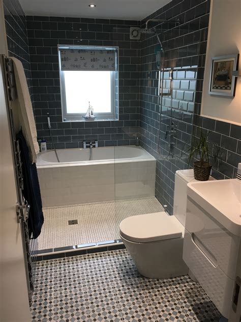 Bath With Shower Space