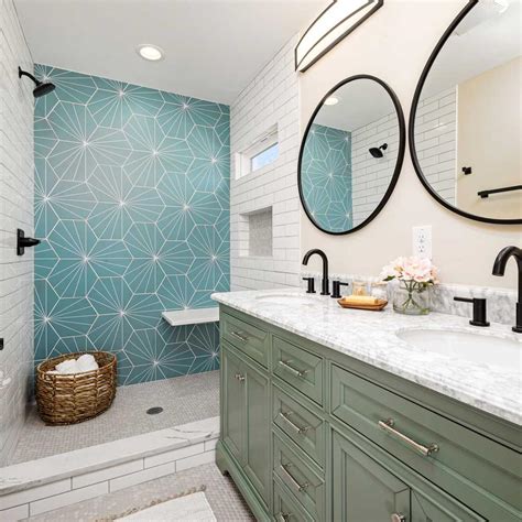 38 Stunning Gray Bathrooms with Accent Color Ideas DecoRelated