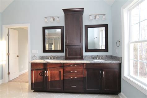 Bathroom Cabinet Layout Ideas