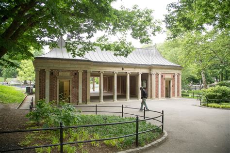 +26 Bathroom Central Park References