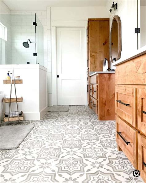 Bathroom Entryway Ideas