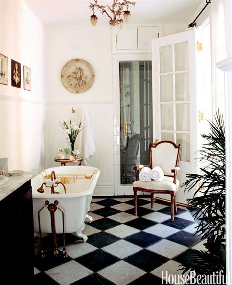 Bathroom Paris Decor