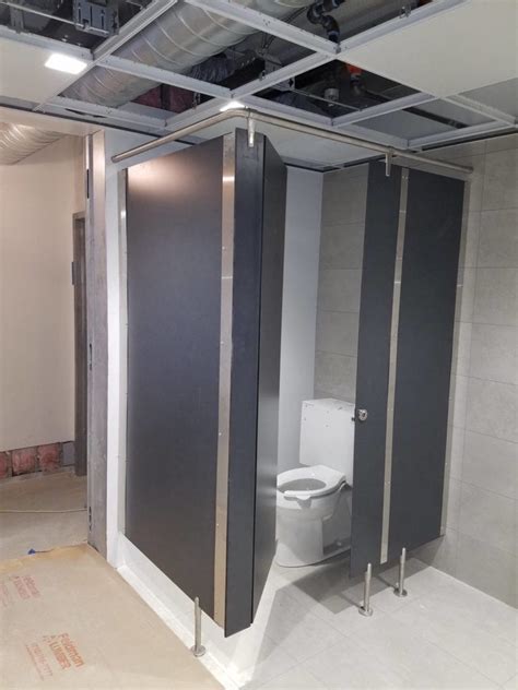 bathroom partitions near me cost