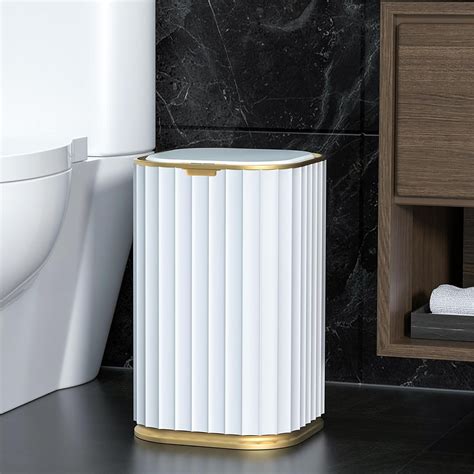 Bathroom Set With Garbage Can