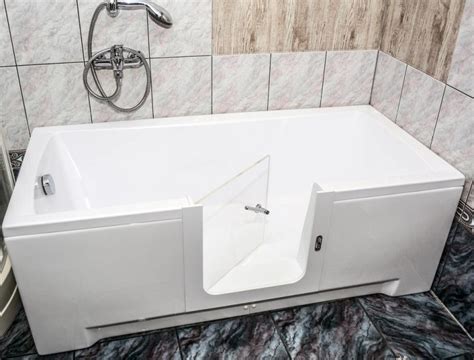 bathtub with door opening