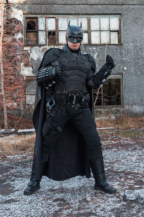 batman robert pattinson costume
