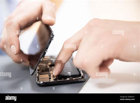 Batteries Plus Replace Phone Screen