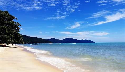 10 Reasons to Visit Batu Ferringhi Beach in Penang