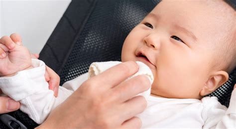 Batuk Berdahak Pada Bayi: Tips Mengatasi Dan Mencegahnya