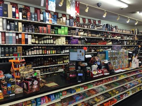 bay st liquor store